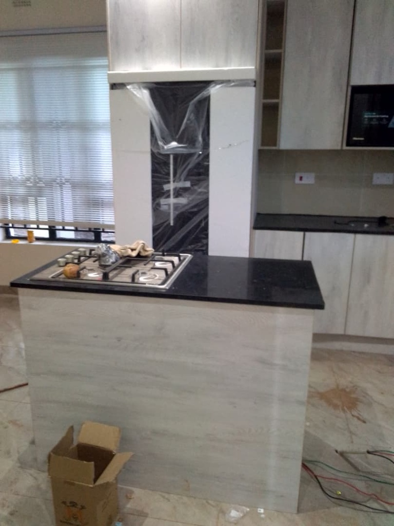 Fitted Kitchens, Kitchen Tops & Plumbing